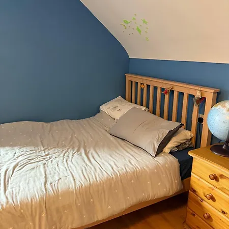 #3 - Spacious Ensuite Double With Sofa In Leitrim Ballinamore