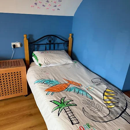 #3 - Spacious Ensuite Double With Sofa In Leitrim Homestay *