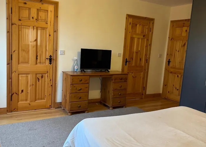 Ubytování v soukromí #3 - Spacious Ensuite Double With Sofa In Leitrim Ballinamore