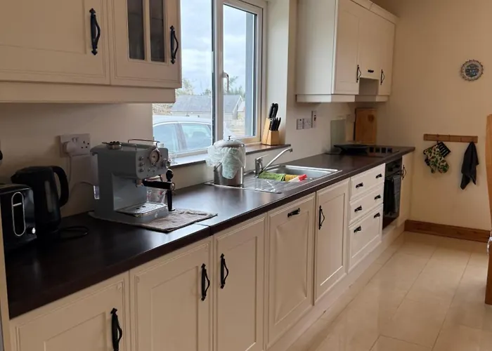 Ubytování v soukromí #3 - Spacious Ensuite Double With Sofa In Leitrim Ballinamore